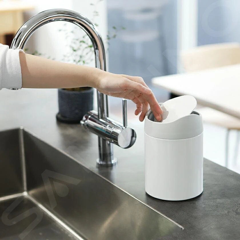 Simplehuman Cubos De Basura - Cubo De Basura Mini Para Mesa 1,5 L, Blanco CW2079 5 Simplehuman Cubos De Basura - Cubo De Basura Mini Para Mesa 1,5 L, Blanco CW2079 - Imagen 4